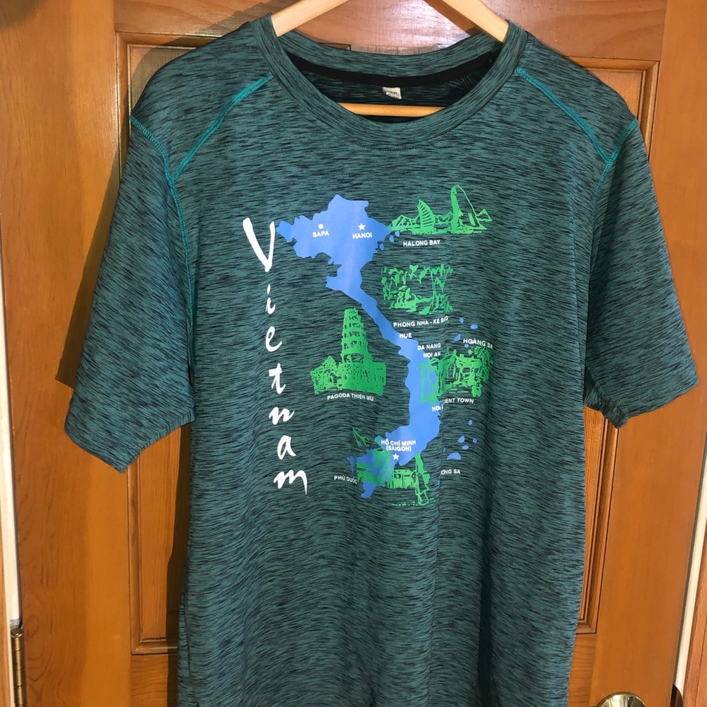 UNIQUE Vietnam tee. Hvy Poly/spandex construct. 3XL but fits much smaller (XL)